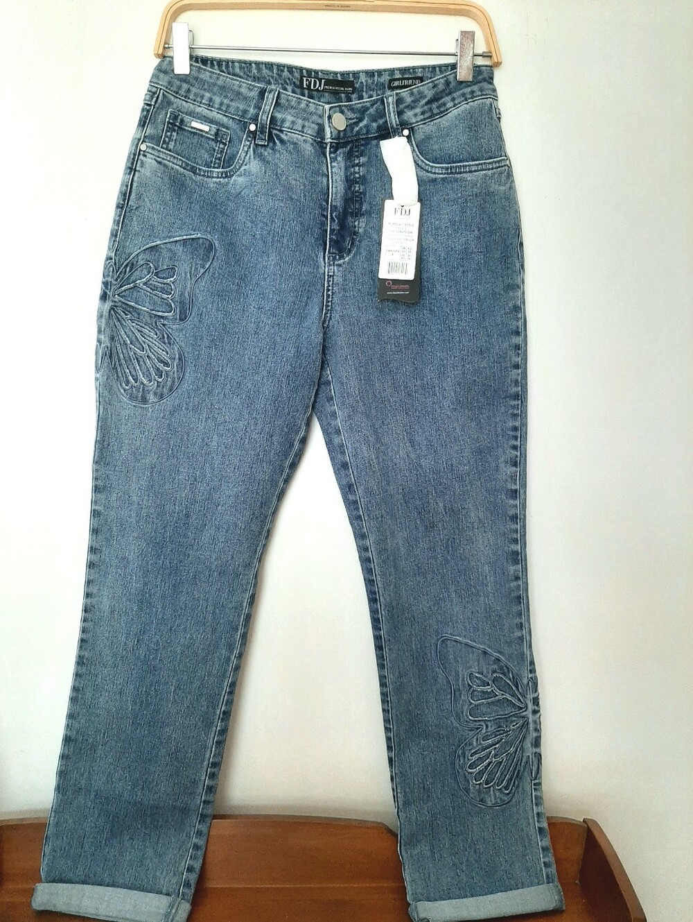 Rare FDJ Embroidered Distressed Fiber High-Rise Straight Leg Girlfriend Jeans